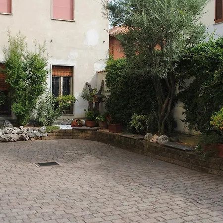 Valentino Hotel 3*